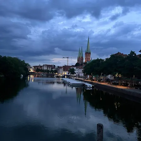 Idyllisches Altstadthaeuschen *